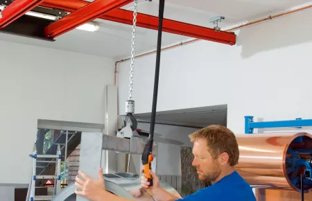 Maximum lifting height with a DC-Com chain hoist 