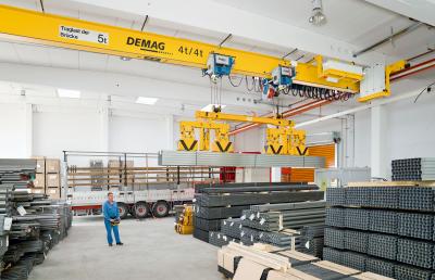 EKKE overhead travelling crane with two DR-Pro 4-tonne rope hoists