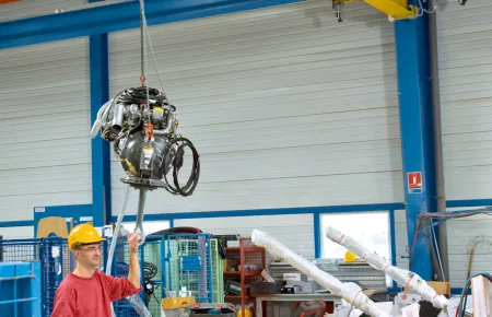 EPDE suspension cranes with rolled-profile girders