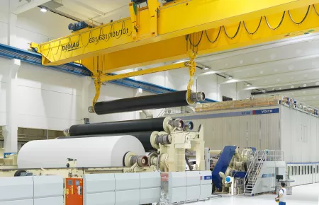 Cantilever crabs equipped with DR-Pro rope hoists provide process cranes with the flexibility needed to perform all maintenance work on a paper machine