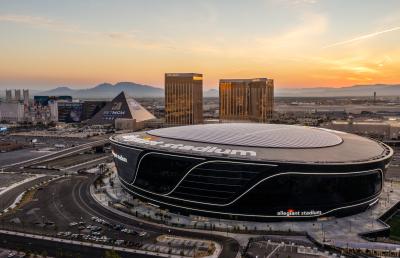 Der Strip von Las Vegas kann vom Stadion aus gesehen werden