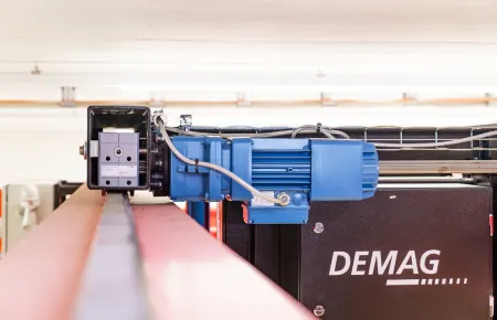 Demag drive technology reliably drives the cranes.